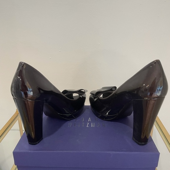 Stuart Weitzman patent pumps. - Picture 6 of 10